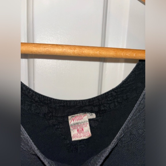 Minimalist Easy Breathe Yoga/casual sleeveless top - Picture 2 of 3